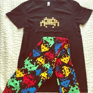 BNWT SPACE INVADER LULAROE LEGGINGS W/MATCHING TOP