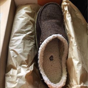 Acorn Java Tweed men's slip-ons