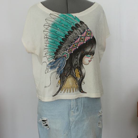 Forever 21 Tops - Native American girl art crop t-shirt