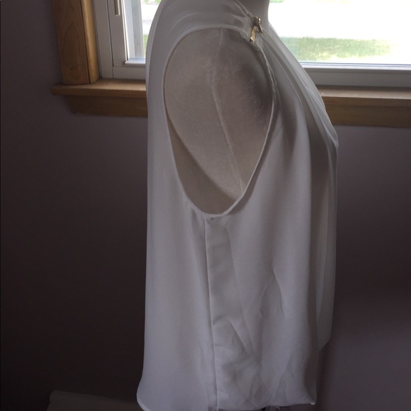 Sheer white blouse - Picture 4 of 6