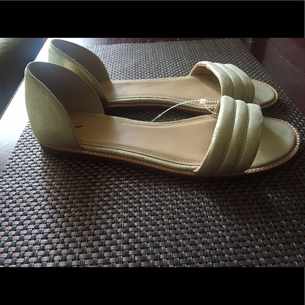 Shoes - Picture 3 of 3