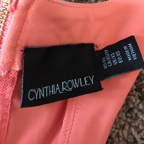 Peach dress - Picture 2 of 3