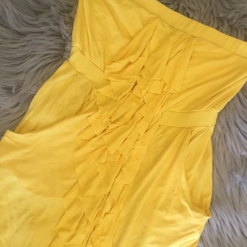 ☀️☀️Yellow Strapless Dress☀️☀️