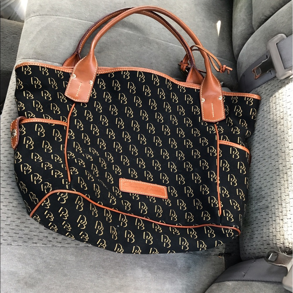 Dooney And Bourke tote.