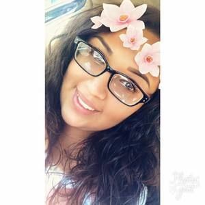 Meet your Posher, Carla