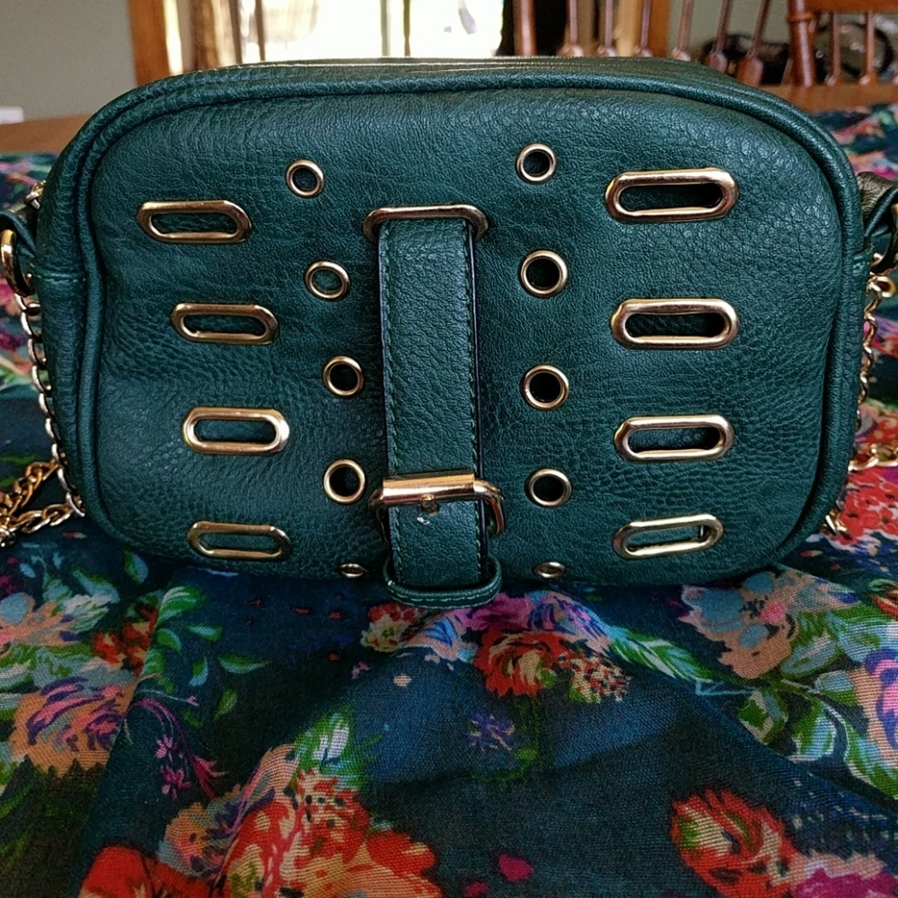 Deep emerald crossbody with gold accents - Picture 6 of 6