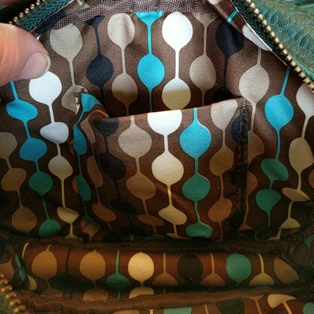 Deep emerald crossbody with gold accents - Picture 5 of 6