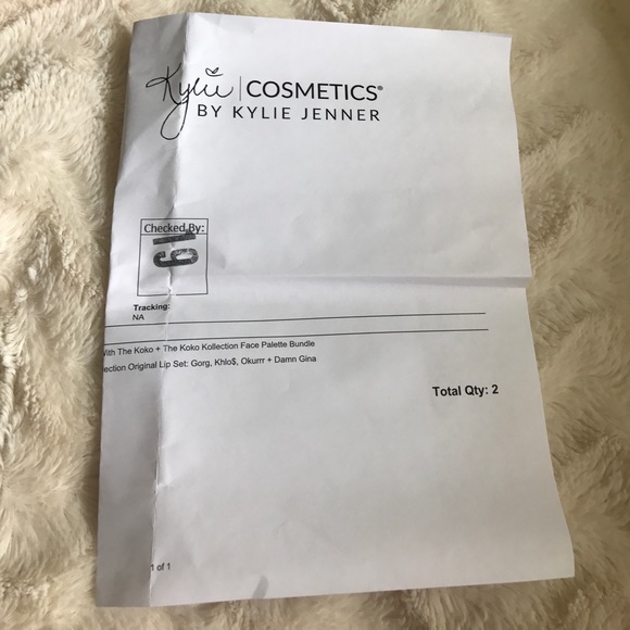 Authentic damn Gina lipgloss by Kylie cosmetics - Picture 4 of 4