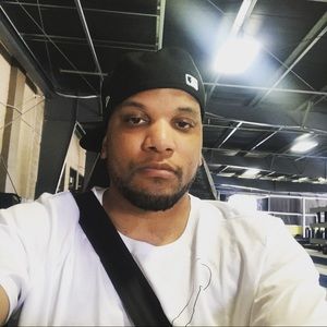 Meet your Posher, Joshua