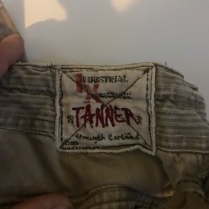 Cargo paints in good condition