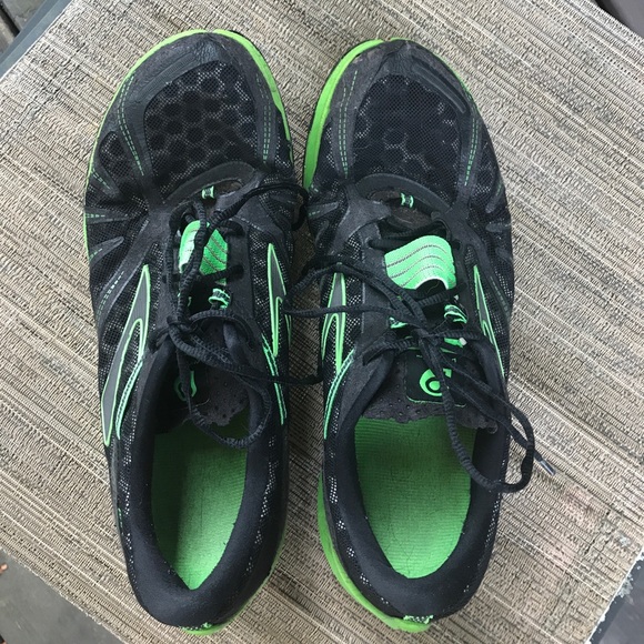 Brooks Other - Men's Pure Grit Brooks Shoes