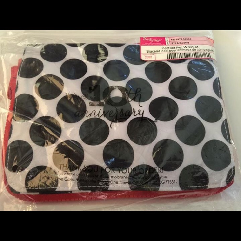 31 Perfect Pet Wristlet - Black Spotty Dot - NIP