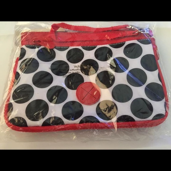 31 Perfect Pet Wristlet - Black Spotty Dot - NIP - Picture 2 of 4