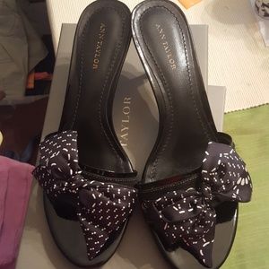 Ann Taylor heel slides
