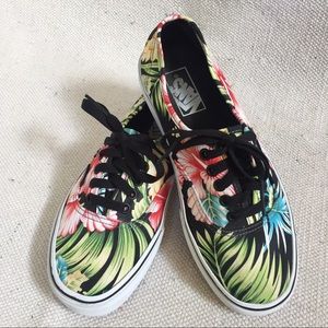 Floral Hawaiian Print Lace Up Vans