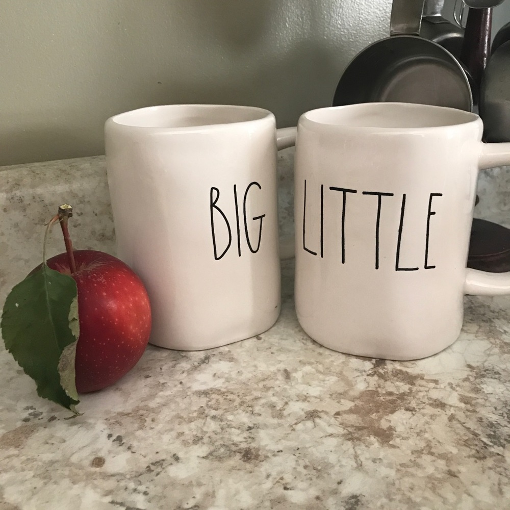 Rae Dunn Big & Little mug set
