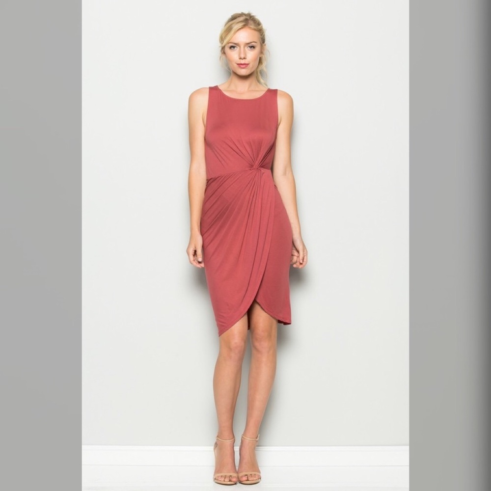 The ANNABELLE MVS Sleeveless knot dress