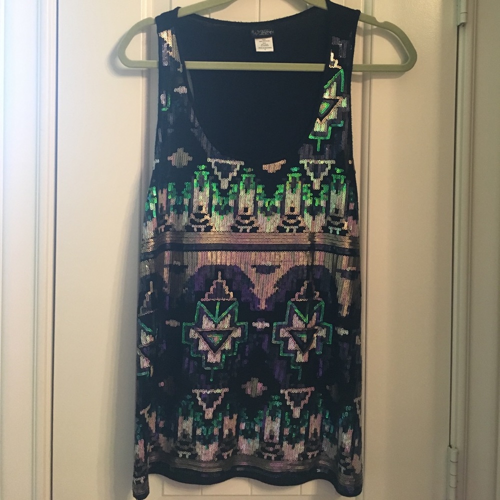 Black Aztec tank top.