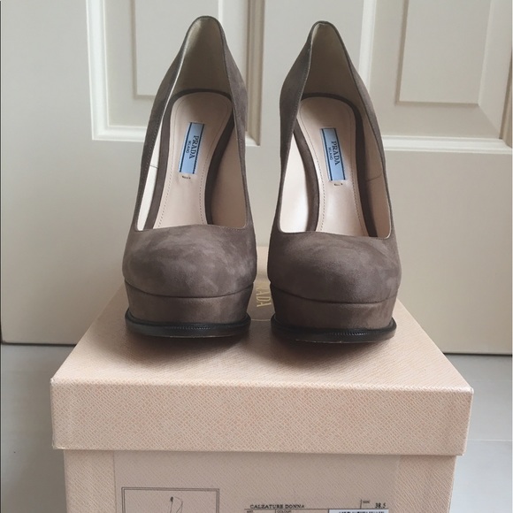 LIGHTLY USED Prada suede platform heels! - Picture 4 of 4
