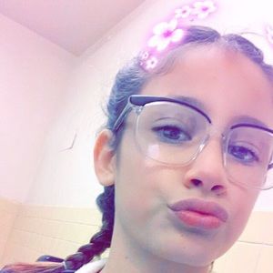 Meet your Posher, Bella