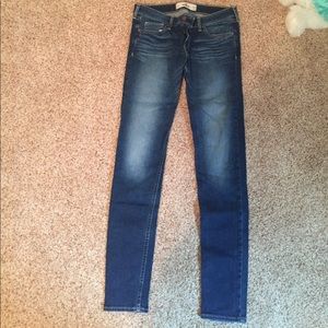 Hollister jeans! Size 7 LONG