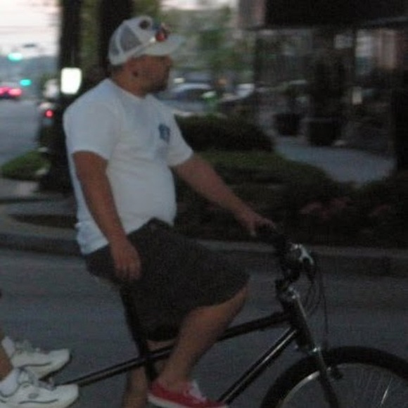 Meet your Posher, Rob - Picture 1 of 1