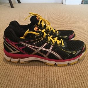 Asics GT 2000 2 running shoes