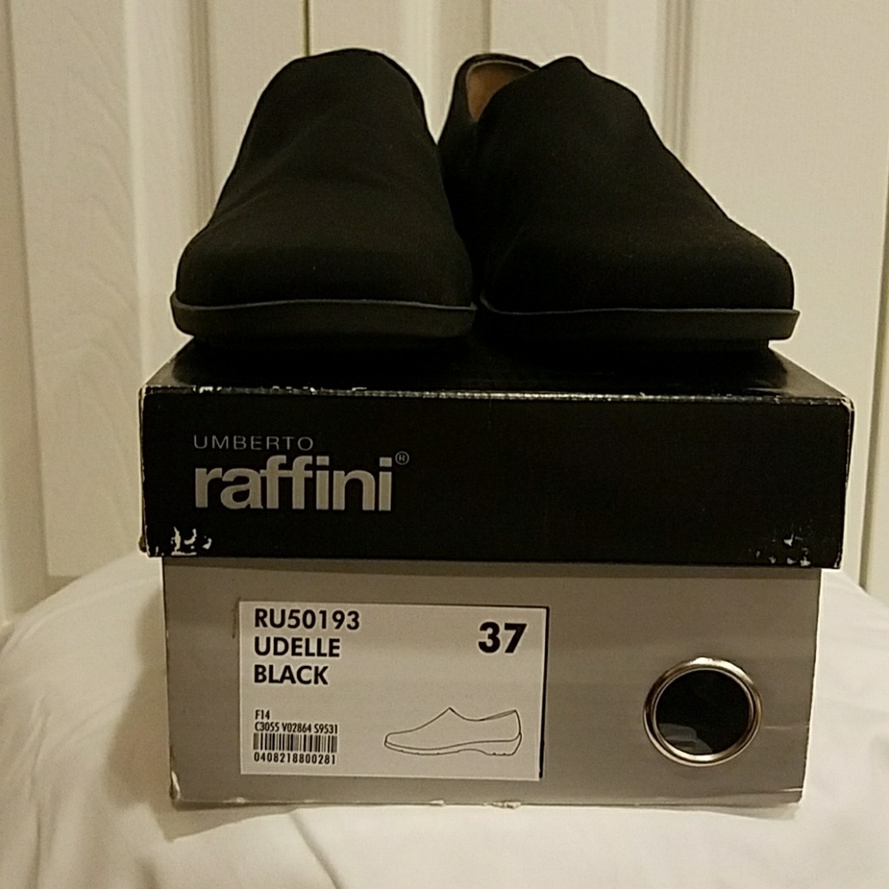 Black shoes