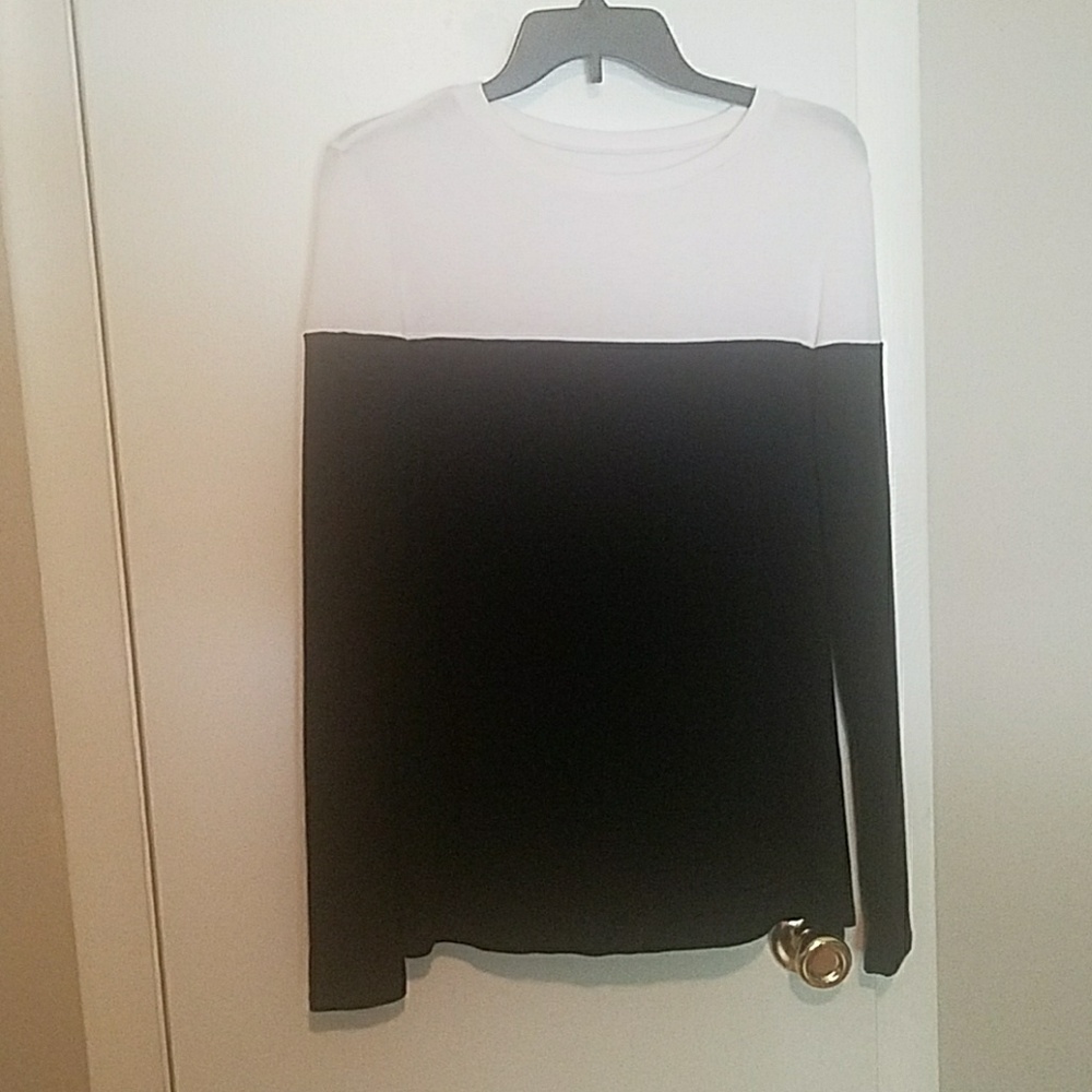 Long sleeve color block top