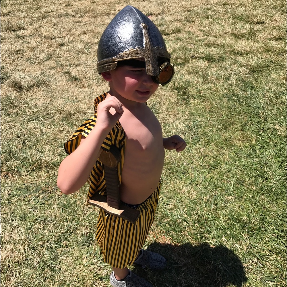 Meet your Posher, Nicholl