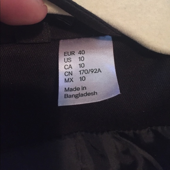 Blazer - Picture 2 of 2