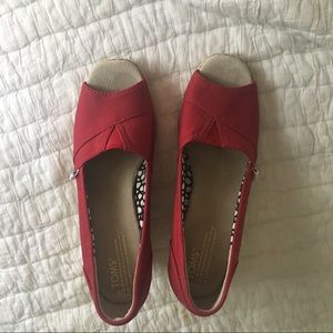 TOMS wedges worn once