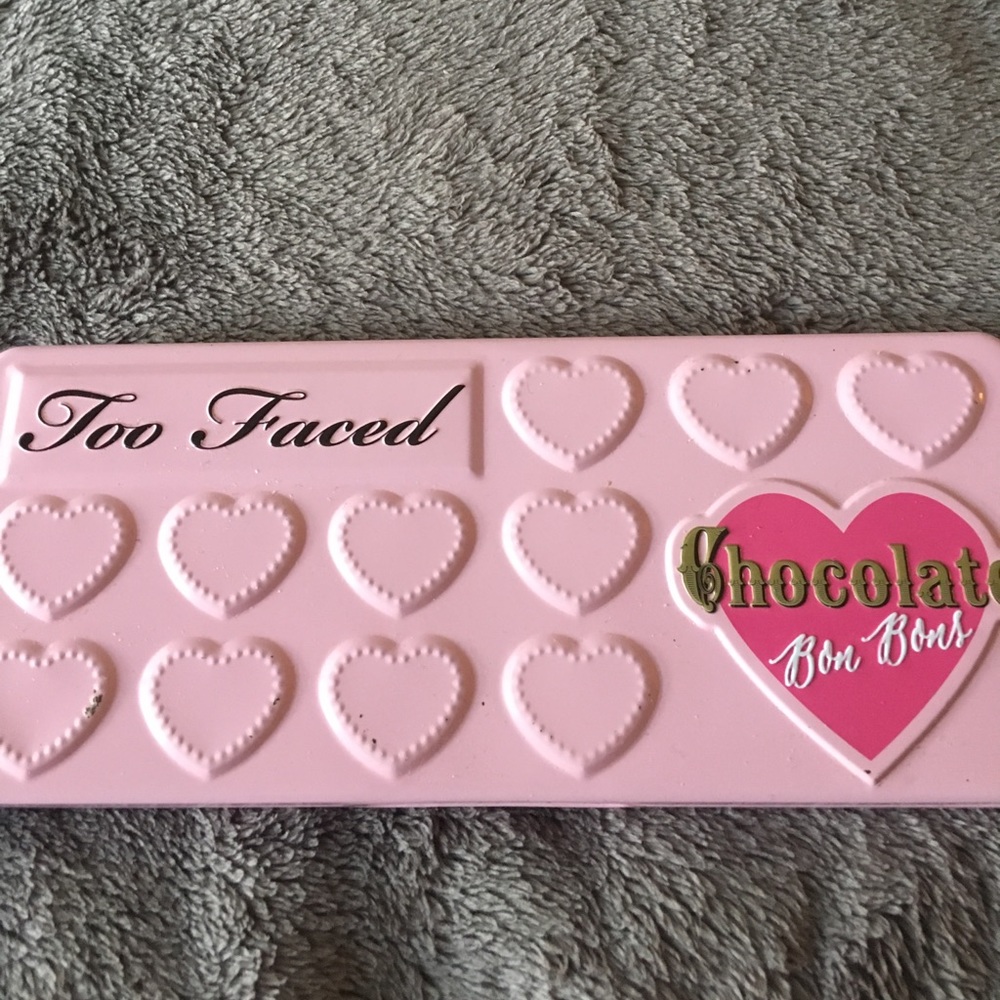 Too Face chocolate bon bon pallete