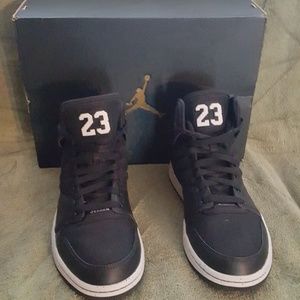 Jordan 1 Flight 3s