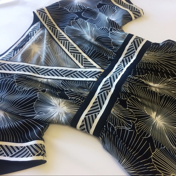 BCBGMAXAZRIA silk dress - Picture 3 of 5