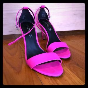Aldo hot pink heels 👠
