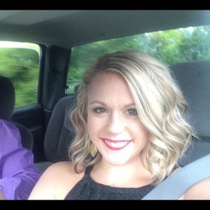 Meet your Posher, Ashley