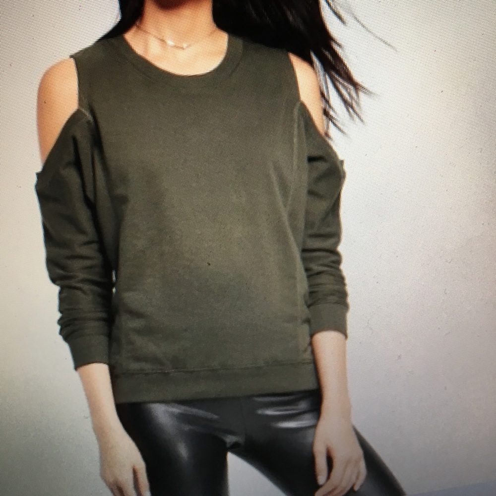 Cold shoulder sweatshirt size S