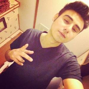 Meet your Posher, Jhonatan