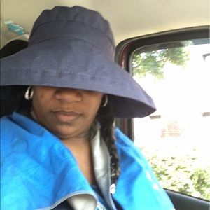 Meet your Posher, Dawn