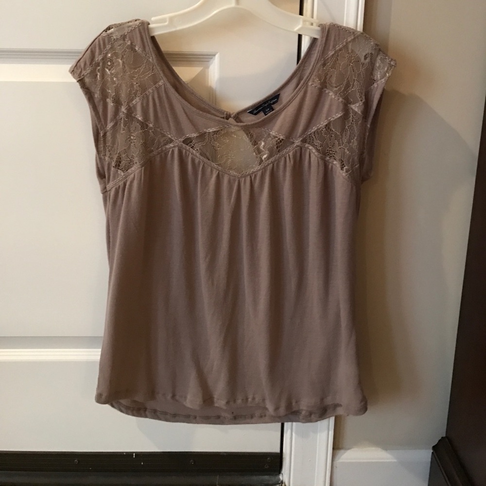 American Eagle lace top