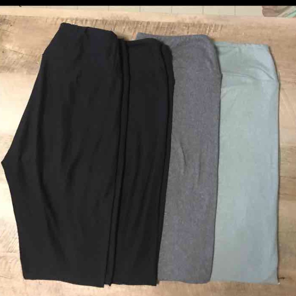 LULAROE OS LEGGING LOT OF 4. SOLIDS!