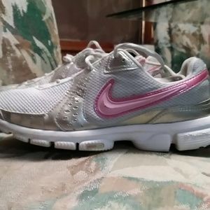 WOMEN'S NIKE AIR ZOOM EXPLOSION 8.5