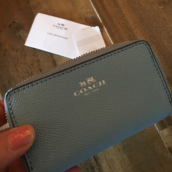 Coach credit card and change wallet - Picture 7 of 7