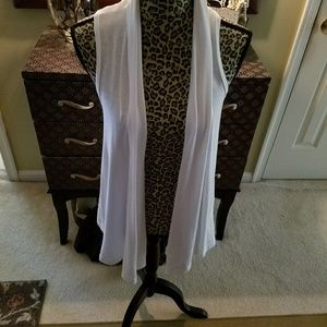 White sleeveless cardigan
