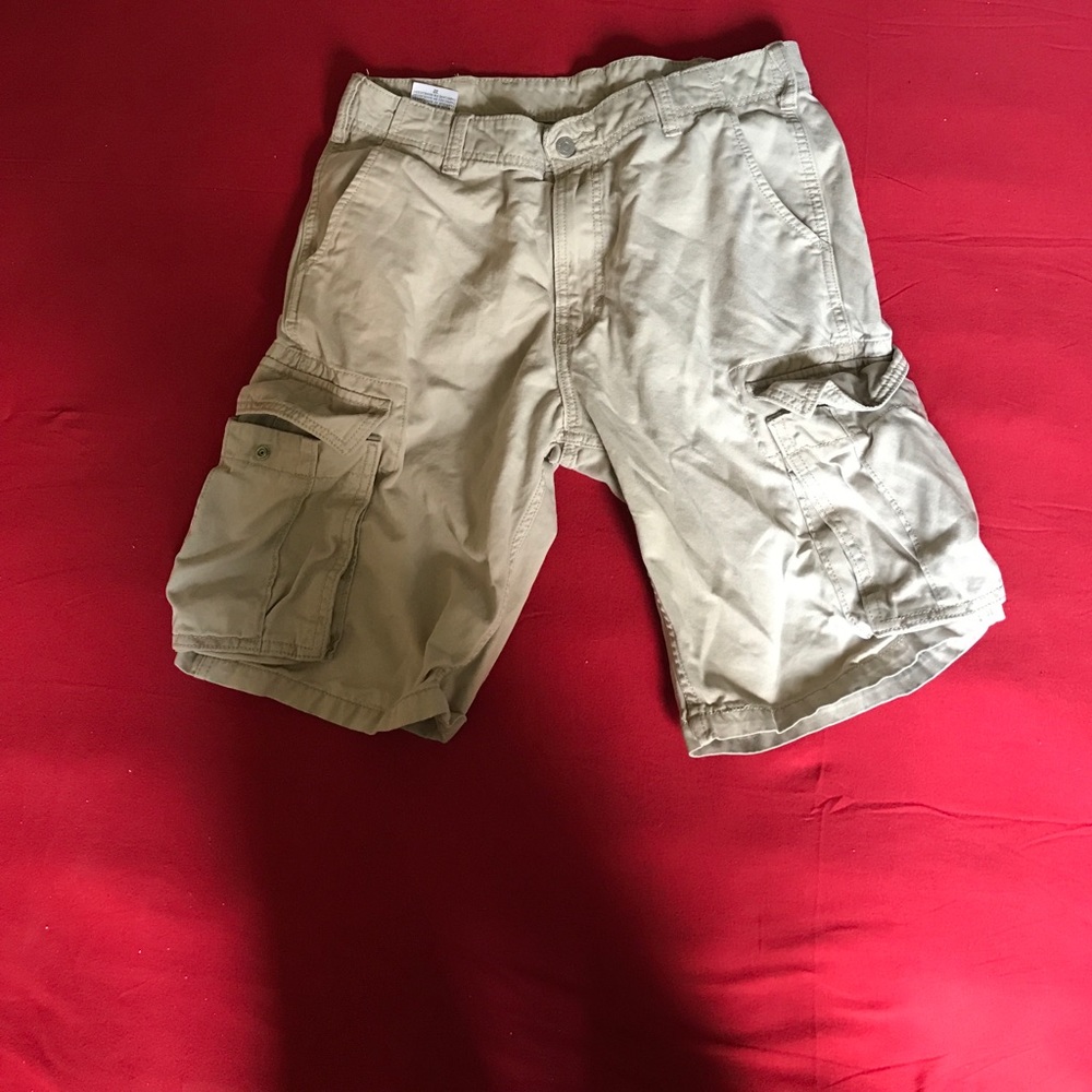 LEVI CARGO SHORTS