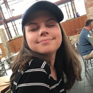 Meet your Posher, Brooke