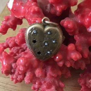 Antique 9K pearl heart pendent
