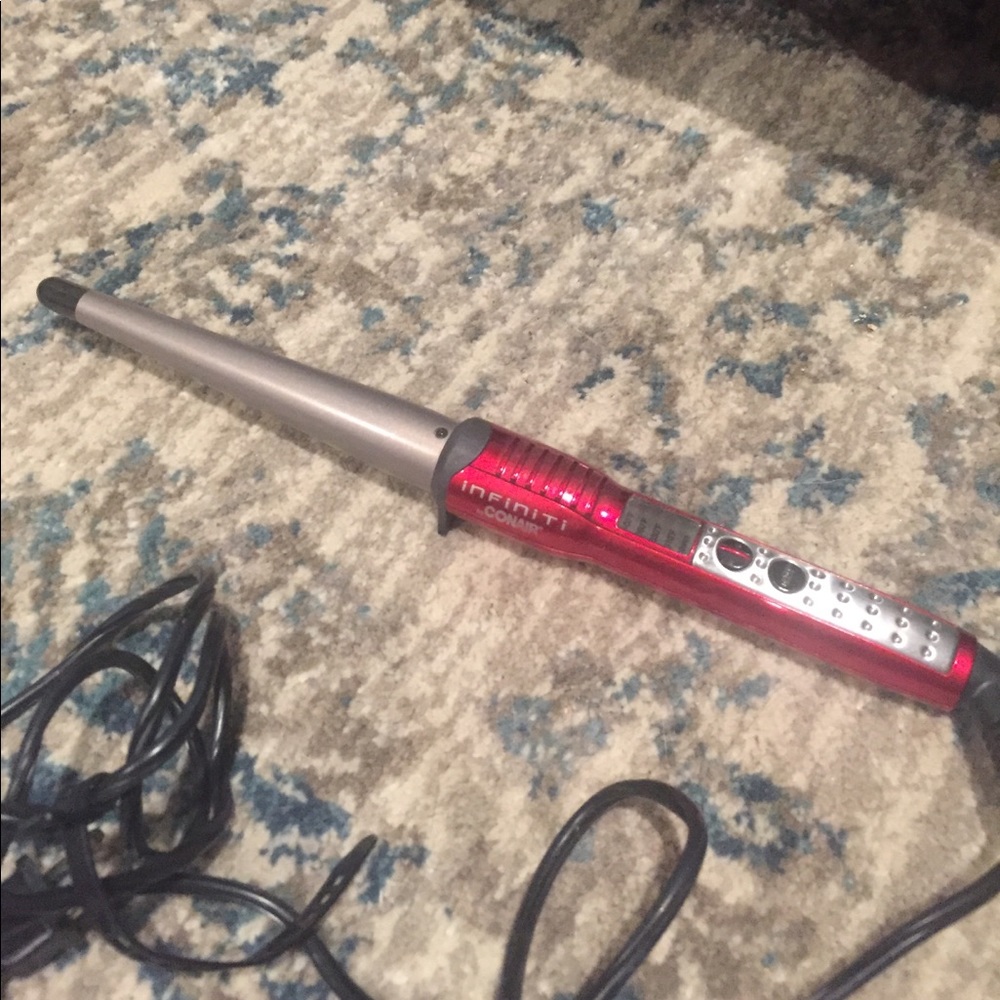 Tapered curling iron