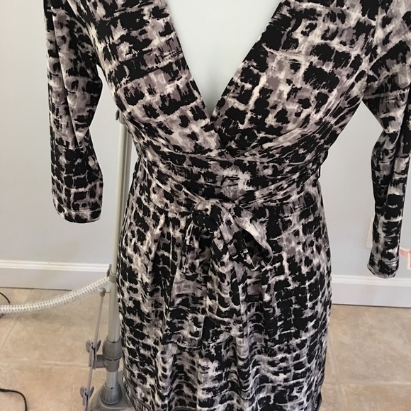 Dress - Picture 2 of 3